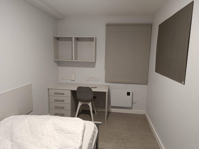 Platinum En suite, Wilmslow park, shared kitchen Main Photo