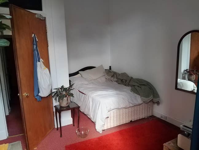 Sunny double room in Morningside Main Photo