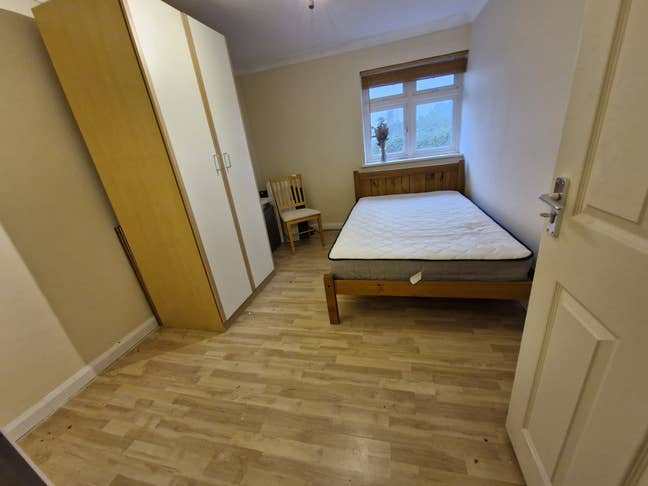 2 rooms available in a house near Wexham Hospital Main Photo