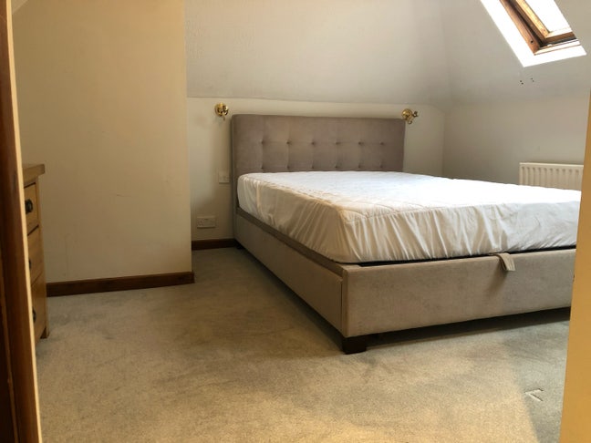  Very Large Room  + Ensuite + Study All Bills Inc Main Photo