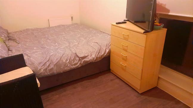 Modern Friendly Flatshare–Double Room, 7mins to 🚇 Main Photo