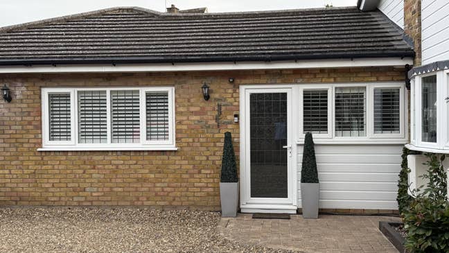 2 double bedrooms with own facilities in an annex Main Photo