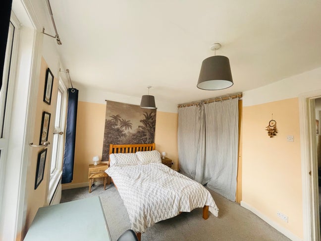 Large double room Main Photo