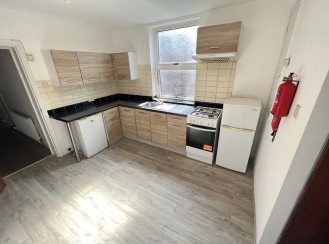 1 ensuite room Main Photo
