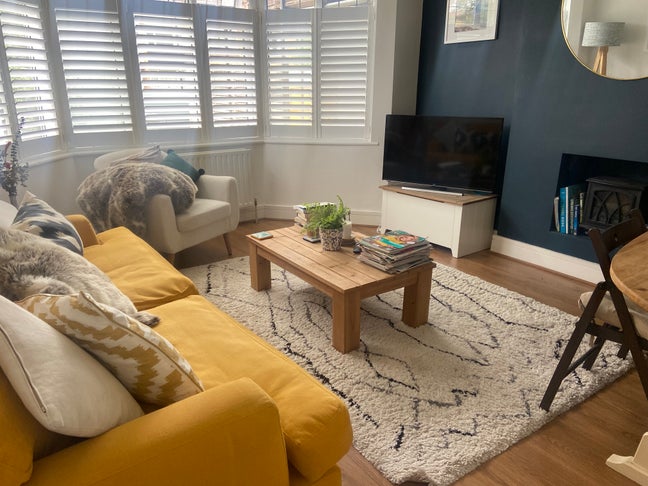[Mid-week only] Double room walk from 3 stations Main Photo