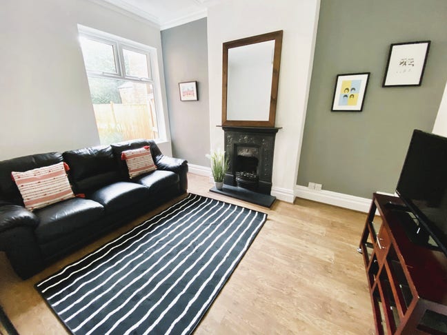 Good size HMO rooms  Main Photo