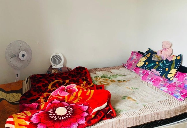 Sharing room available for a girl at Manor Park  Main Photo