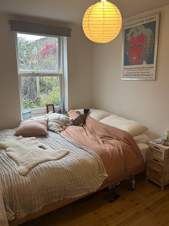 Room to rent in lovely Hackney house! Main Photo