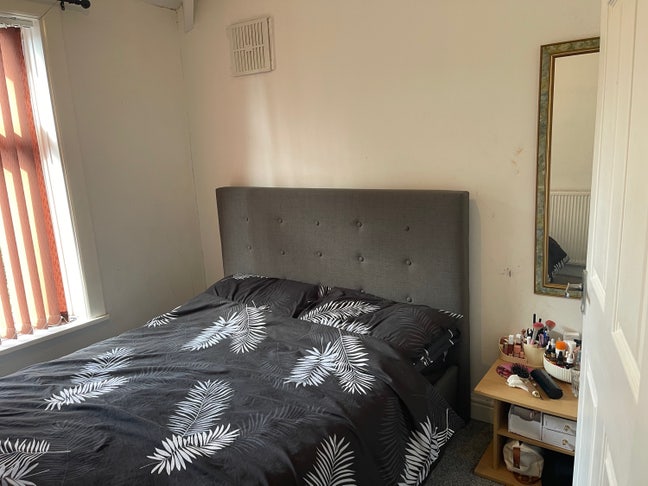 Room Available for Rent Main Photo