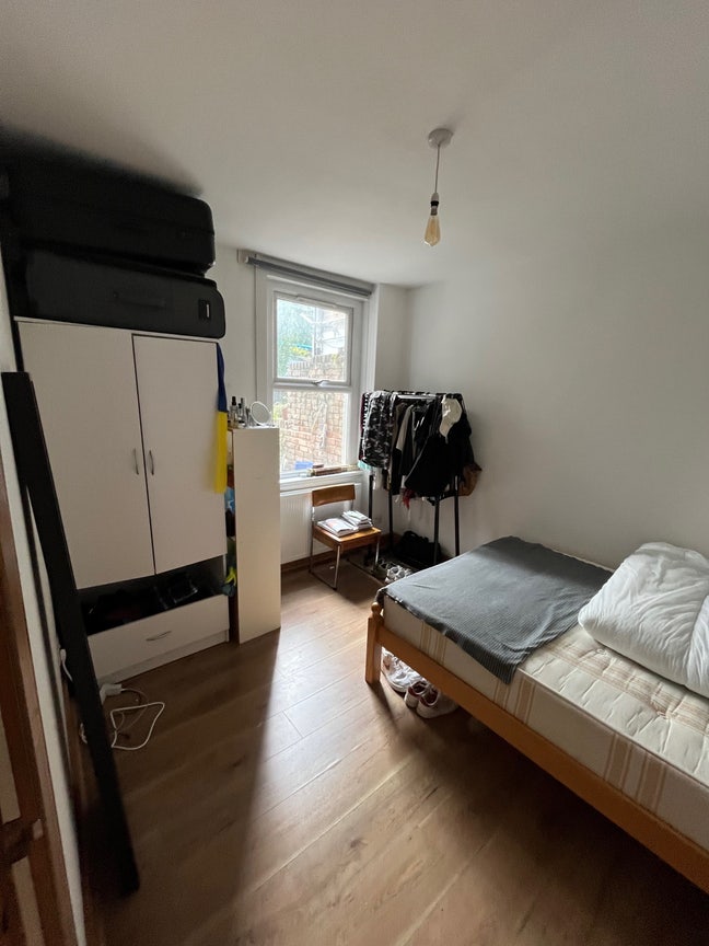 Cosy Double Room in Clapton House Share Main Photo