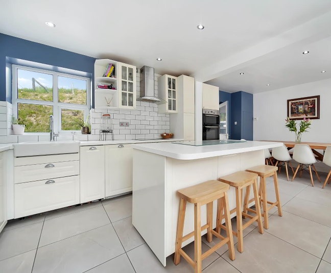 Double room - shared house Main Photo
