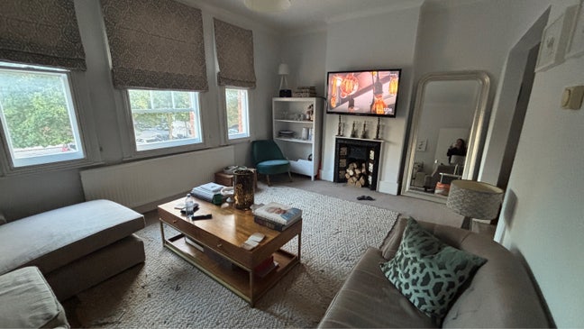 Girls Double Room with bathroom - Battersea Park Main Photo