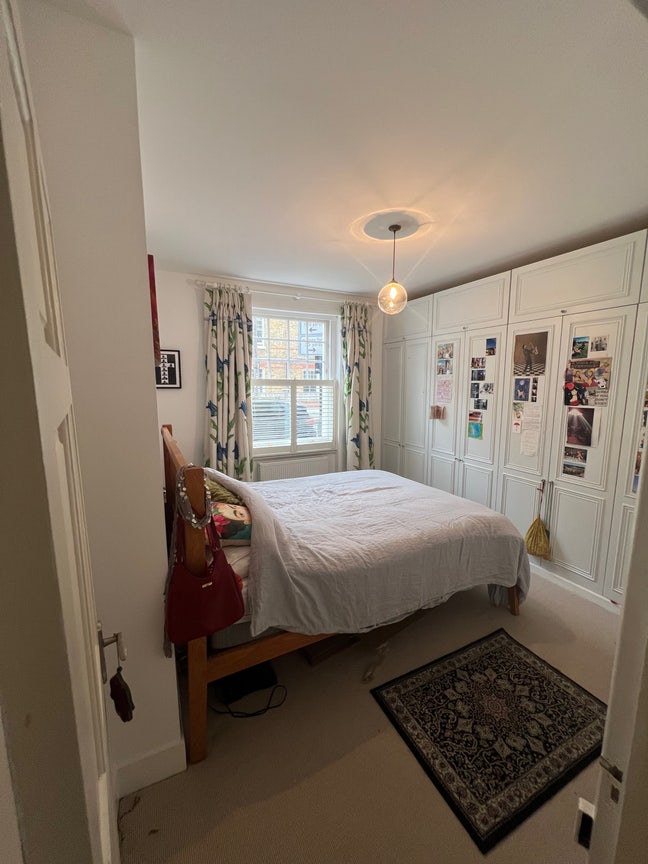 Positive Flatmate  Main Photo