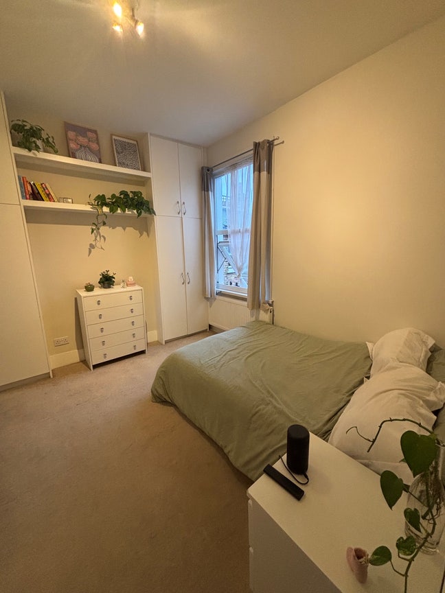 Room in Earlsfield flat  Main Photo
