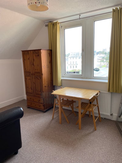 Friendly, Professional, Close to Town & NDDH Main Photo