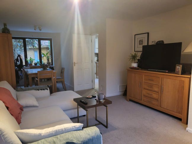 Double furnished room in Woosehill  Main Photo