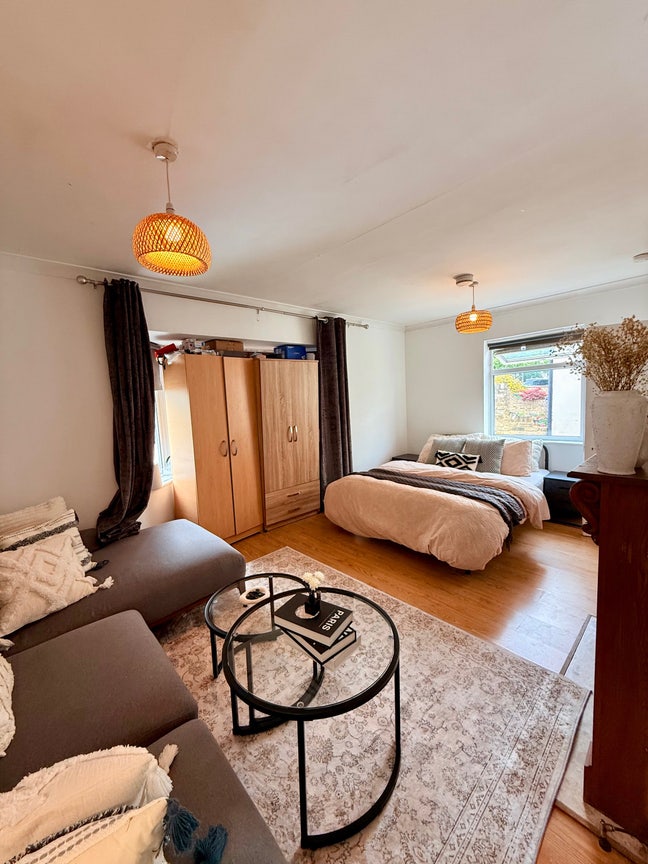 Double bedrooms in Greenwich Main Photo