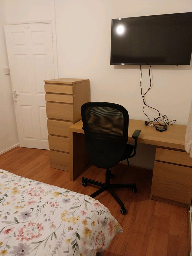Double bedroom Main Photo