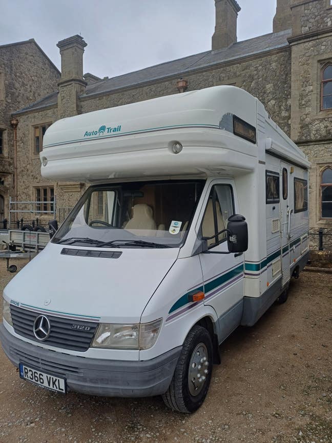 Motorhome Full Equipped  Main Photo
