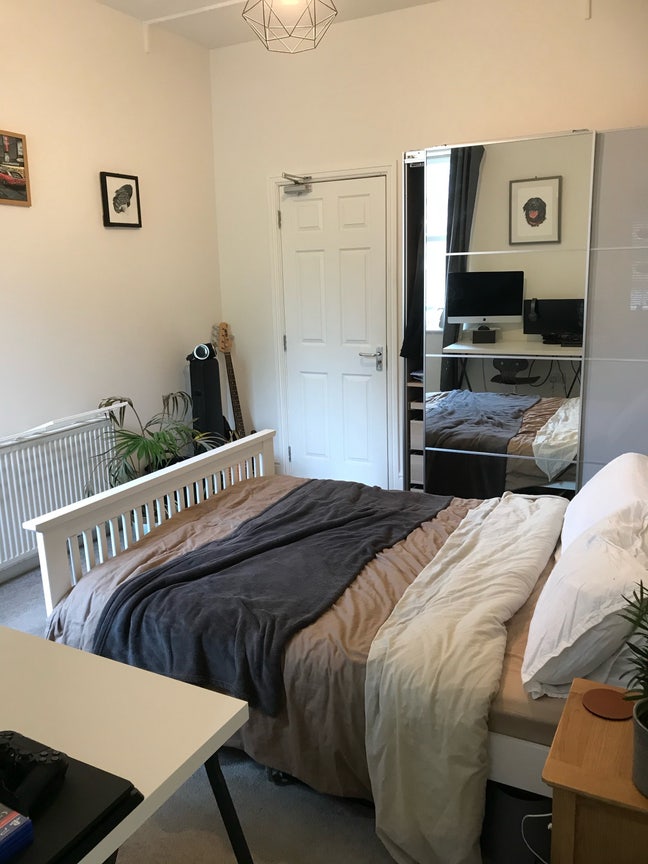 First floor double room with en-suite  Main Photo