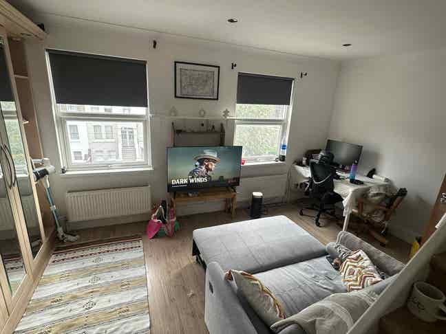 En-Suite Loft Room with Two Floors – Available for Main Photo