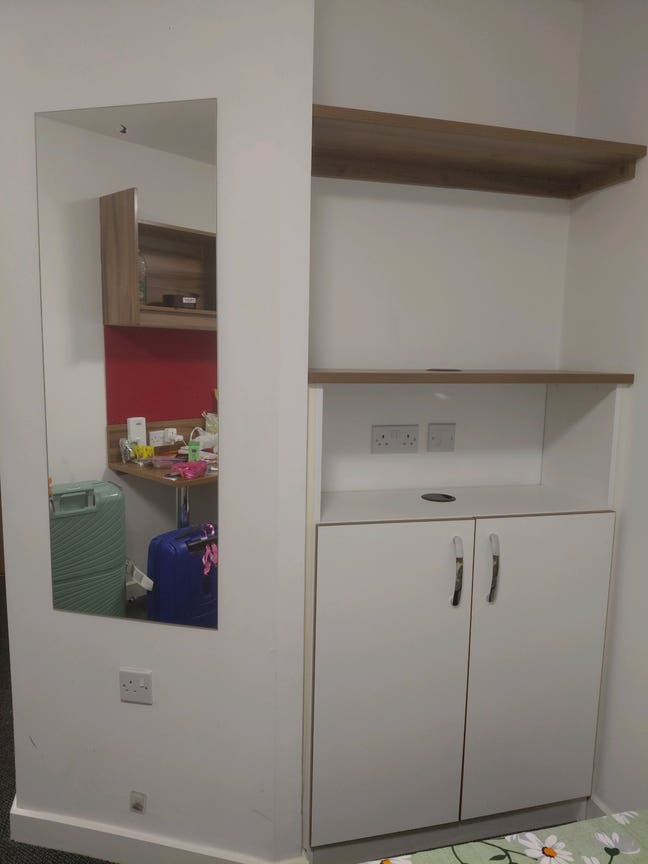 Ensuite room Main Photo