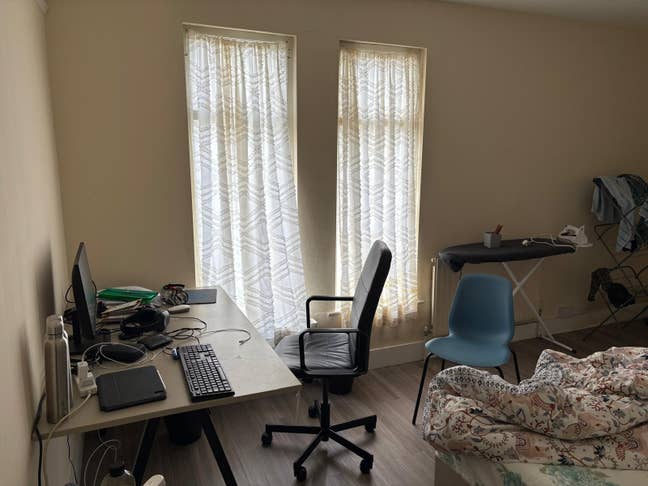 Share double bedroom with male 300£ with bills  Main Photo