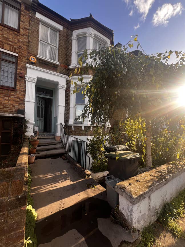 SE14 1 Bed with private Sitting Room/ Bathroom  Main Photo