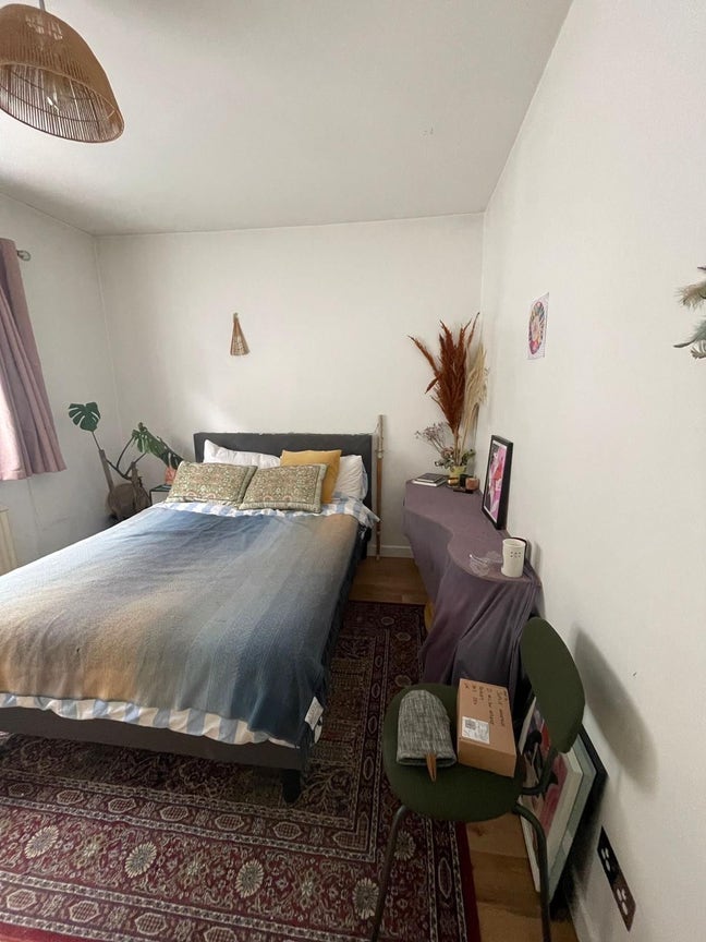 Double room in spacious house High Barnet Main Photo