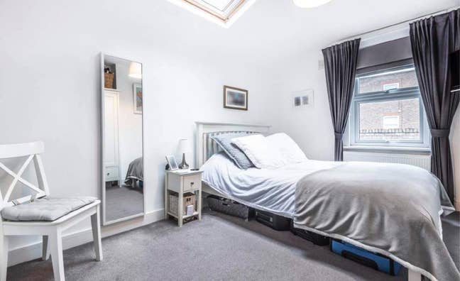 An engineering girlie is looking for a flatmate Main Photo
