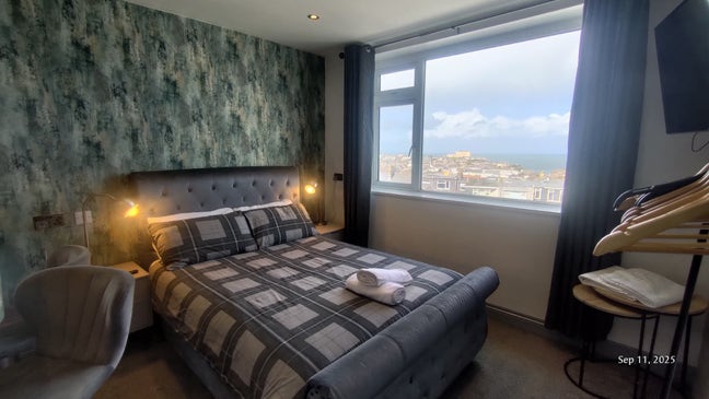 Penthouse apartment with beautiful sea view Main Photo