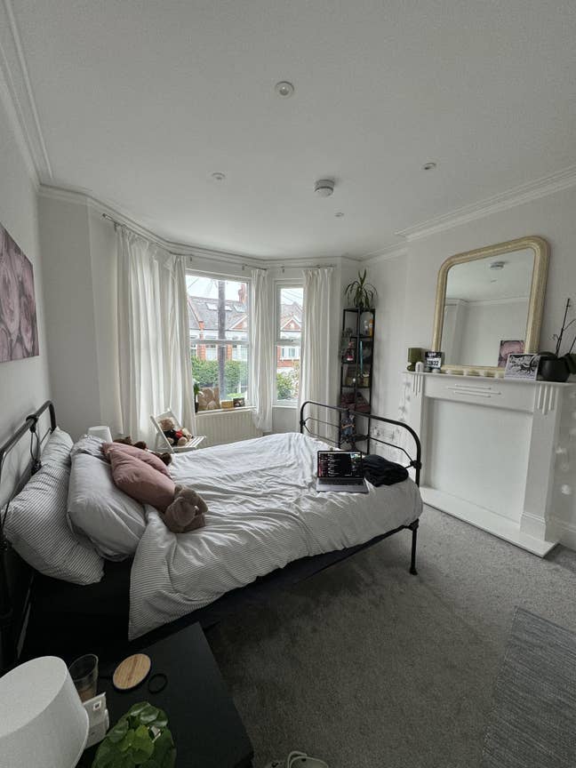 1 Double Room Available near Willesden Junction Main Photo