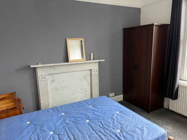 Room for Rent – Central Paignton Main Photo