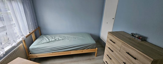 Single room available  Main Photo