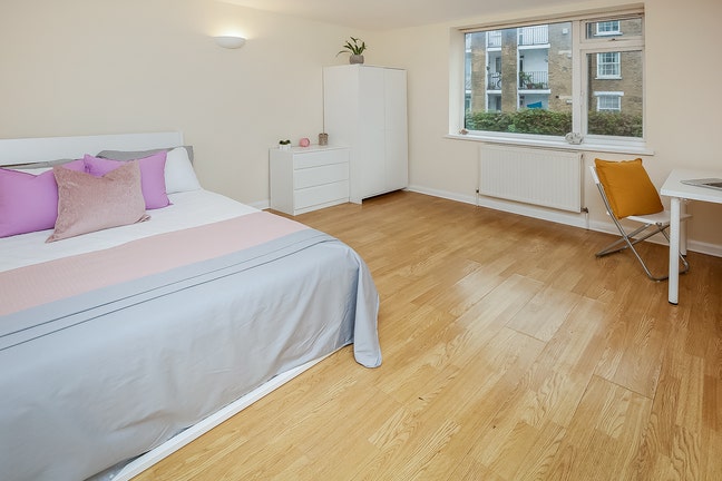 Opulent Double Room in an Exclusive Residence Main Photo