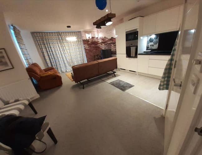 Double Bedroom with Private Bathroom in a 2B2B Hou Main Photo