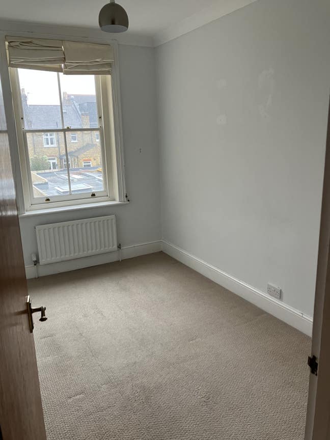 Nice furnished double room in East Sheen Main Photo