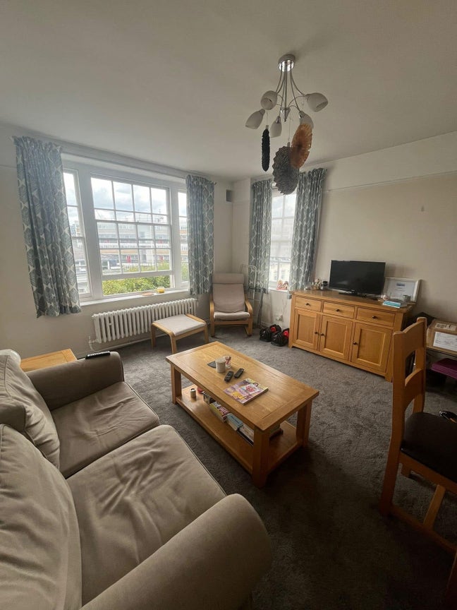 Double Room in Pimlico – Available 25th October  Main Photo