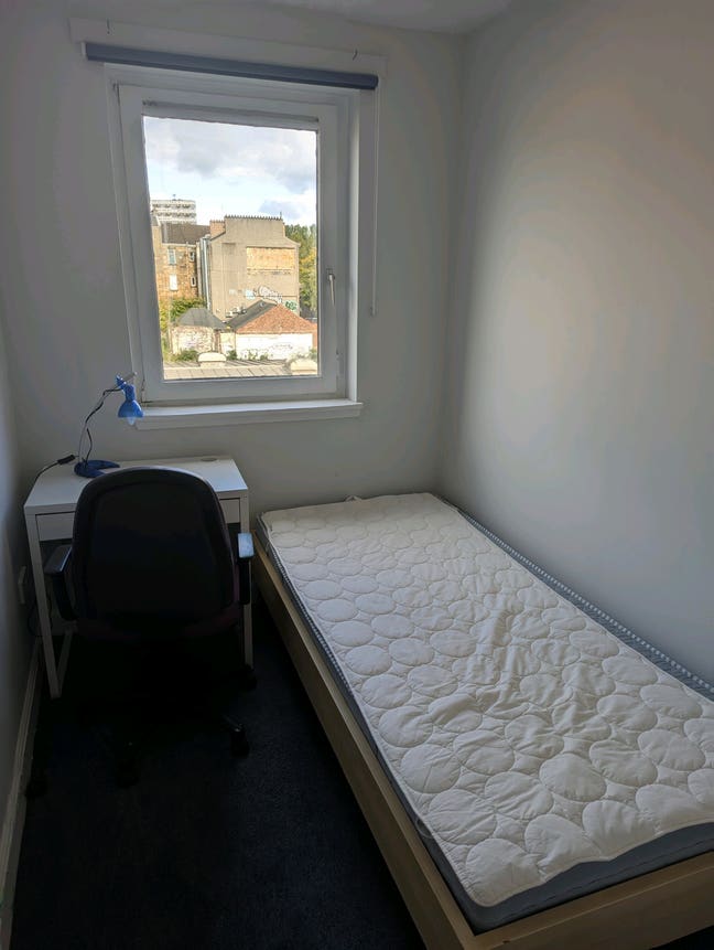 Flat in Carnavron Street  Main Photo