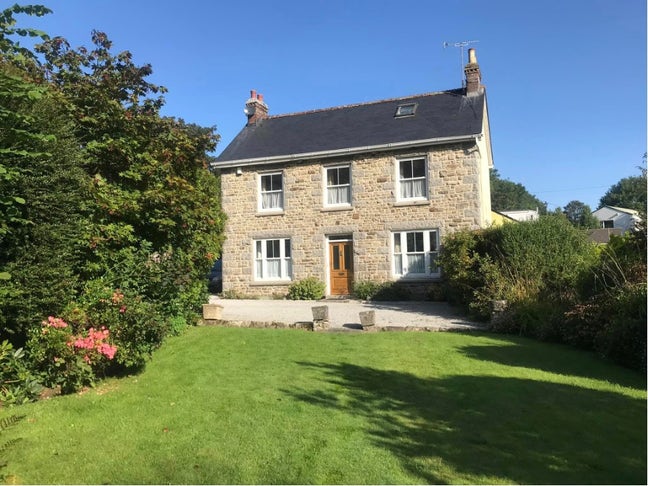 Room available in stunning property Main Photo