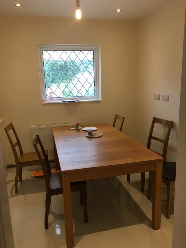 Single bed room close to university Main Photo