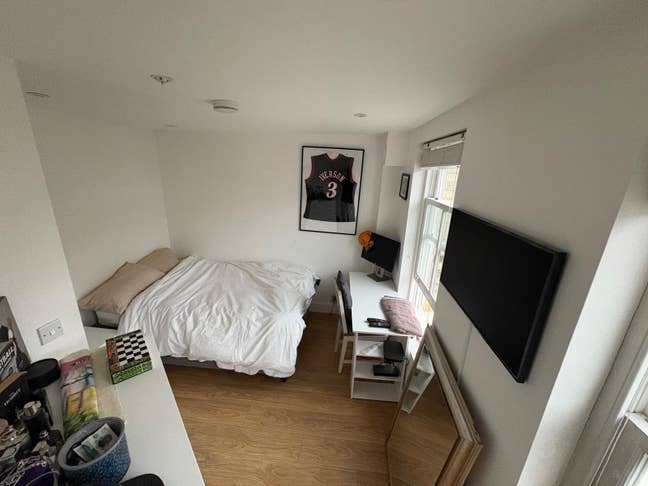 Sunny Double Room 5 mins from Clapham Common Main Photo