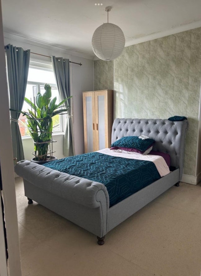 Spacious room in flat share,  Bexhill town centre Main Photo