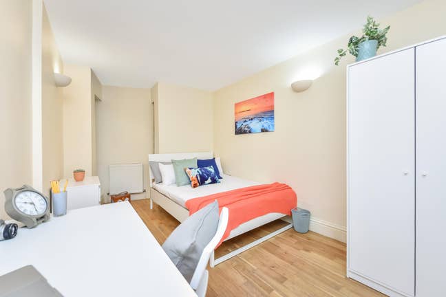 ROYAL-STYLE Double Room in a Chic Flat Main Photo