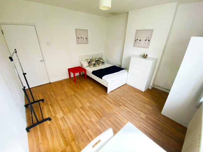 Luxe-Inspired Double Room in a Trendy Flat Main Photo