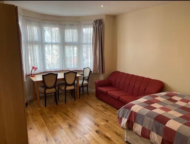 Double room for rent  Main Photo