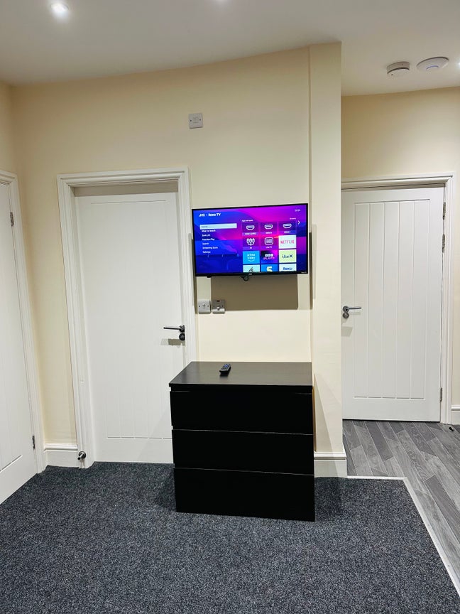 Modern Studio Flat – All Bills Included Main Photo