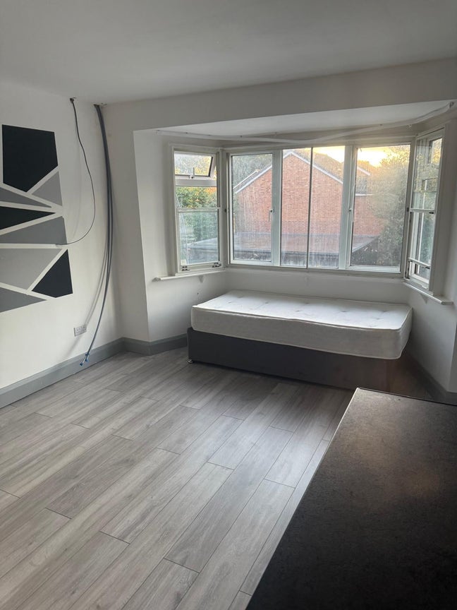 Extra Large Luxury Double Rooms for Rent  Main Photo