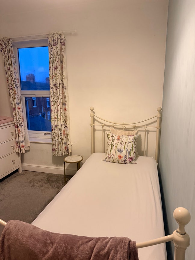 Well Presented Single Room  Main Photo