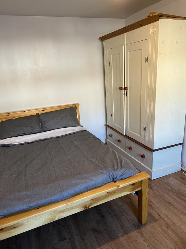 Bracknell Large Double Room Main Photo